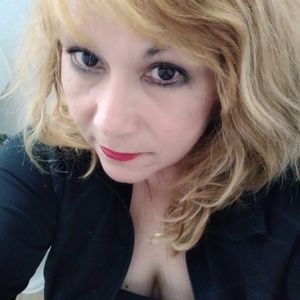 Meet your Posher, Roxy